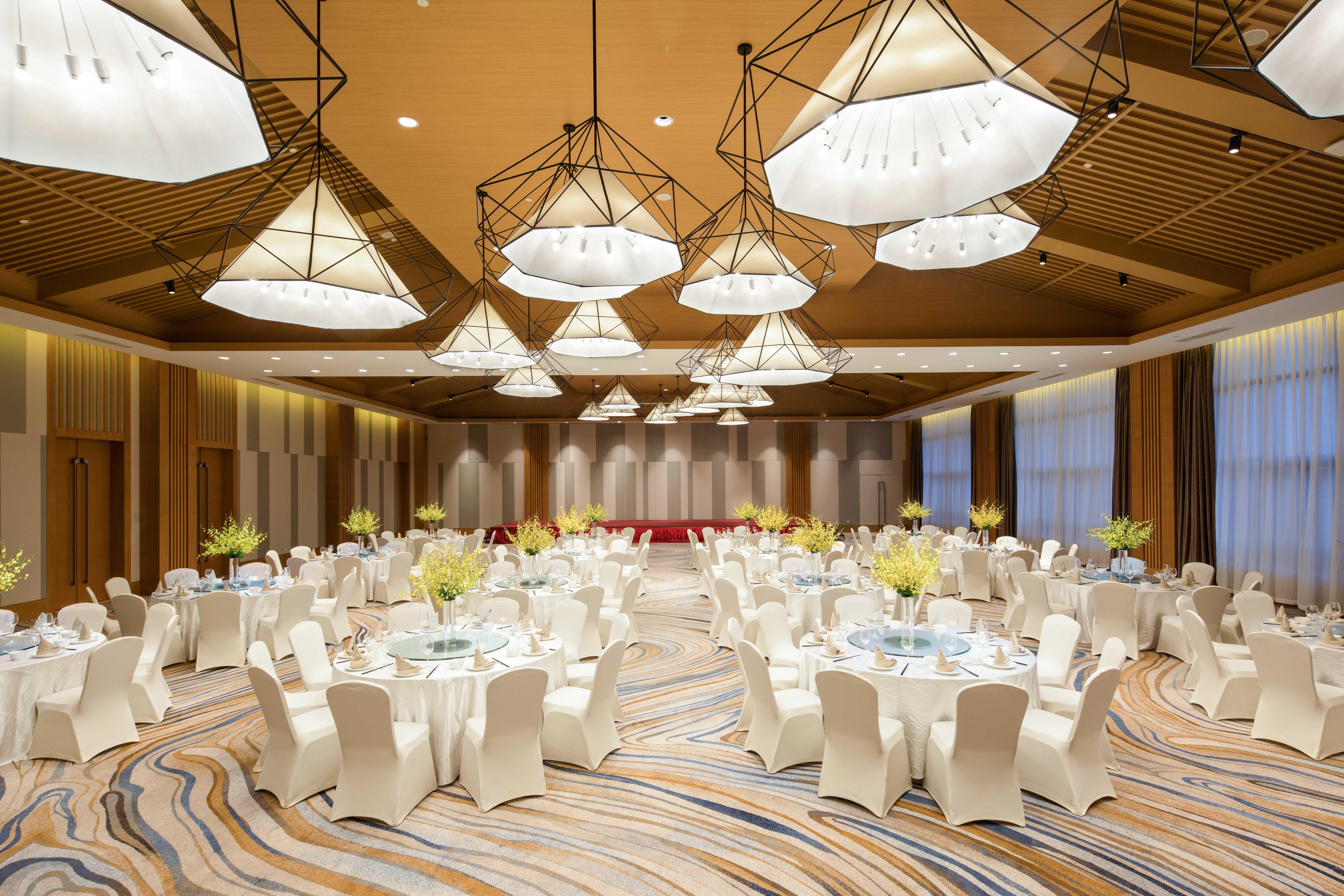 Holiday Inn Kunshan Huaqiao By Ihg Екстер'єр фото