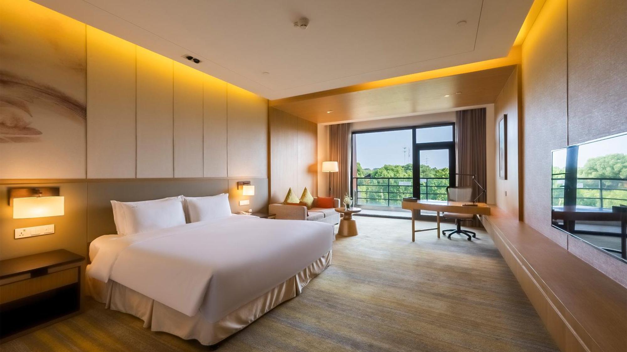 Holiday Inn Kunshan Huaqiao By Ihg Екстер'єр фото